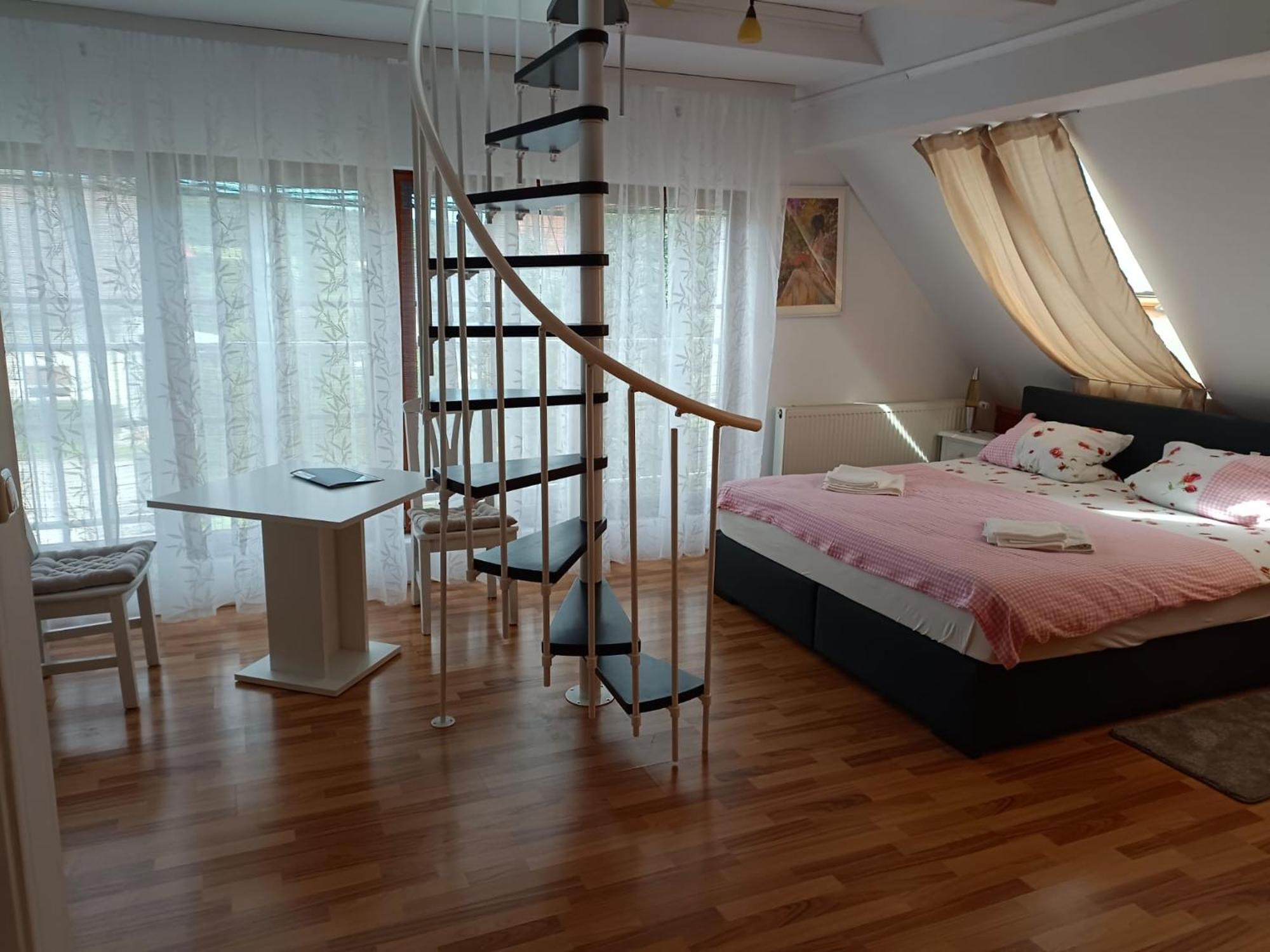 Pension Donaublick Grein 2 In Stifterstrasse19.アパートメント エクステリア 写真